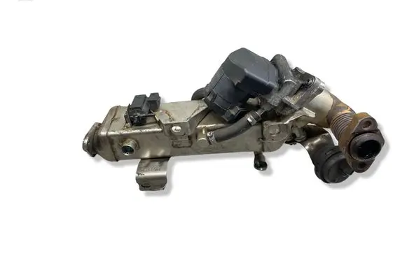 BMW 3 E90 E91 EGR valve cooler 7810751 123398A 78107510