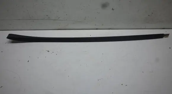 Opel Astra J Windshield trim 13308940