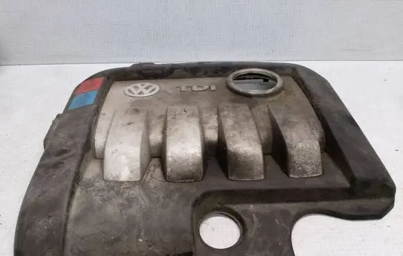 Volkswagen PASSAT B6 Engine cover (trim) 03G103925B 03G103925G