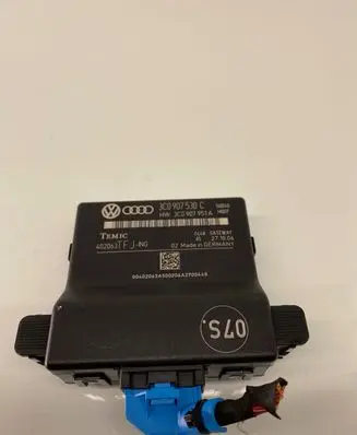 Volkswagen Golf V Gateway control module 3C0907530C 3C0907951A