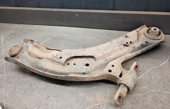Renault Koleos I Front control arm