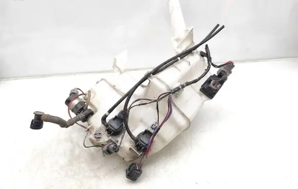Windshield washer fluid reservoir/tank