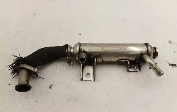 Opel Astra H EGR valve cooler 55202430