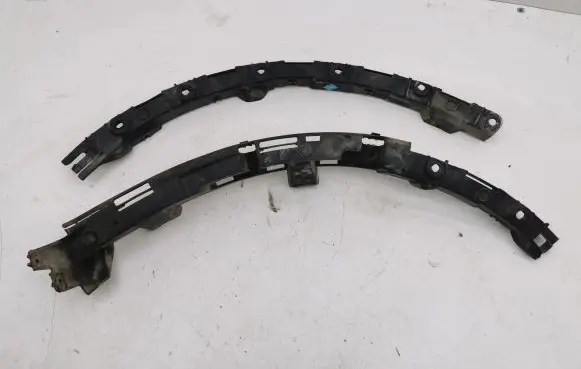 Audi A2 Fender mounting bracket 8Z0853861A 8Z0853863A