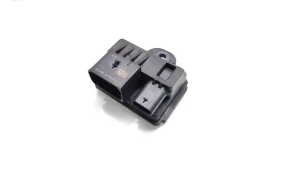 BMW 4 F32 F33 Glow plug pre-heat relay 7810856 522120103