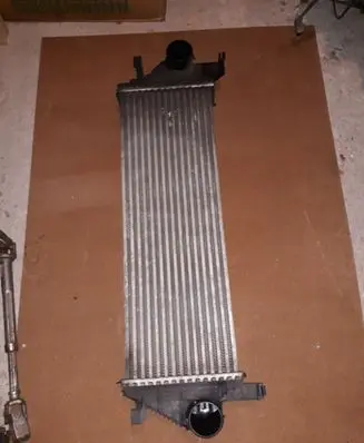 Jeep Grand Cherokee Intercooler radiator