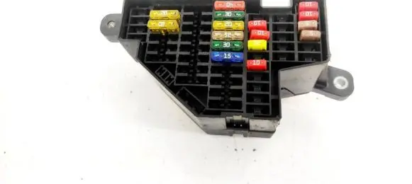 Volkswagen Golf VI Fuse box set