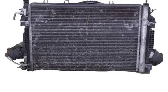 Opel Astra J Coolant radiator