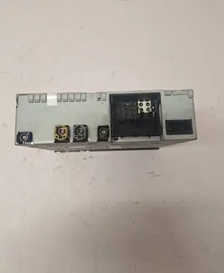 Audi A6 S6 C6 4F CD/DVD changer 4E0035666C