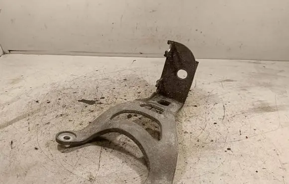 Opel Insignia B ABS pump bracket 6002A90013