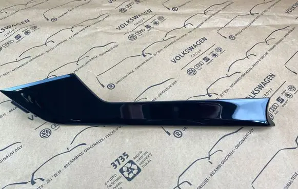 Audi A4 S4 B9 Front door trim bar 8W0867409AA