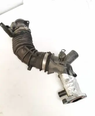 Renault Clio IV Turbo air intake inlet pipe/hose 165765493R
