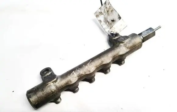 Toyota Avensis T250 Fuel main line pipe
