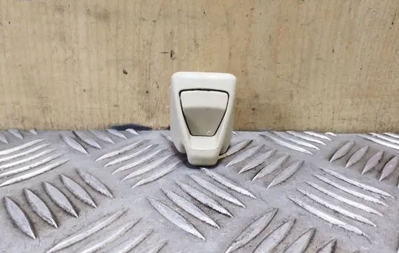 Volvo XC60 Sun visor clip/hook/bracket 