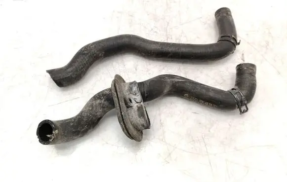 Audi A6 S6 C5 4B Engine coolant pipe/hose 4B0819371D