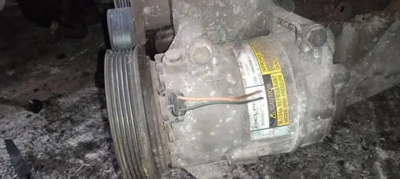 Renault Megane II Air conditioning (A/C) compressor (pump) 8200316164
