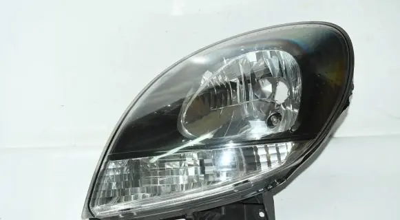 Renault Kangoo I Headlight/headlamp 8200444257
