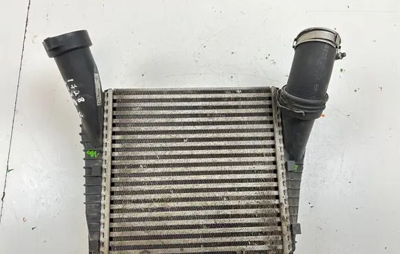 Audi Q7 4L Intercooler radiator 7L6145803C