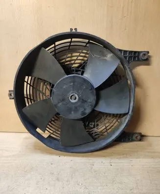 Volvo V40 Radiator cooling fan shroud