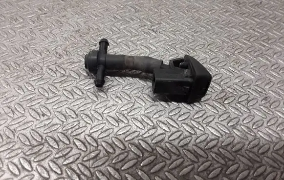 Volvo XC70 Windshield washer spray nozzle 30796027