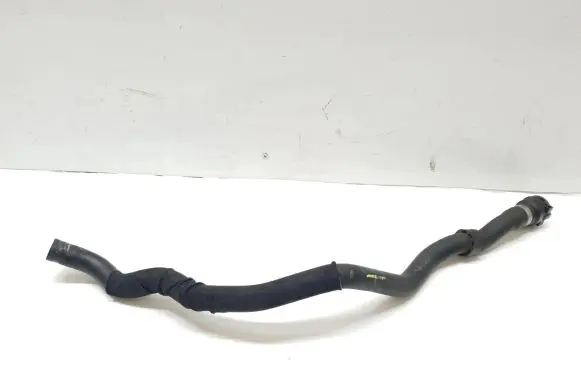 BMW 1 E81 E87 Engine coolant pipe/hose 4133404