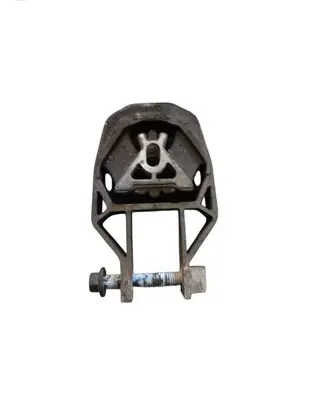 Engine mount bracket