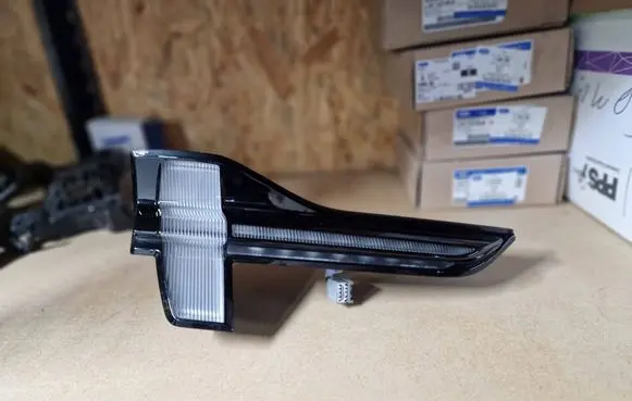 Ford Mach-E I Tailgate rear/tail lights LJ8B13A603AC 013410 00222158060000