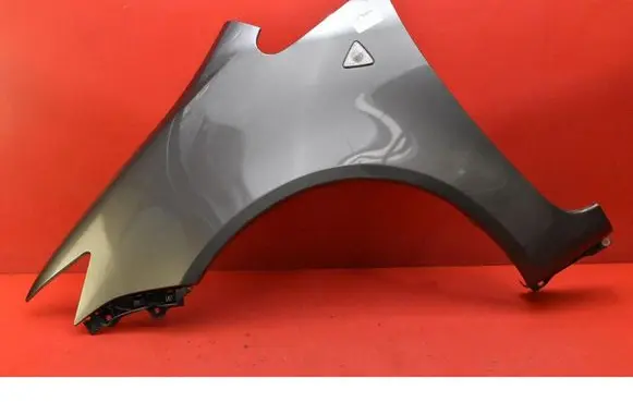 Mitsubishi Colt Fender 