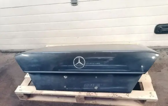 Mercedes-Benz E W124 Tailgate/trunk/boot lid
