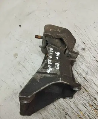 Audi A6 S6 C4 4A Gearbox mounting bracket 4A0399114K