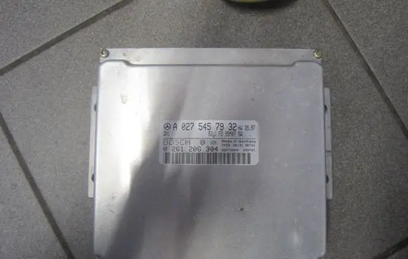 Mercedes-Benz C W203 Engine control unit/module ECU A0275457932