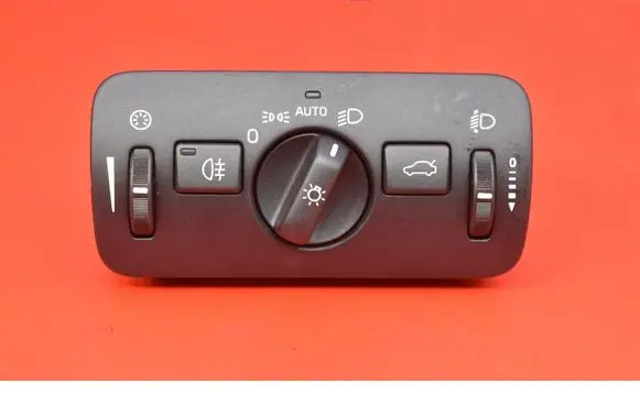 Volvo V40 Light switch 30739425
