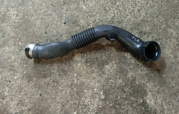 BMW X4 F26 Intercooler hose/pipe 7604033 51750610 70380539