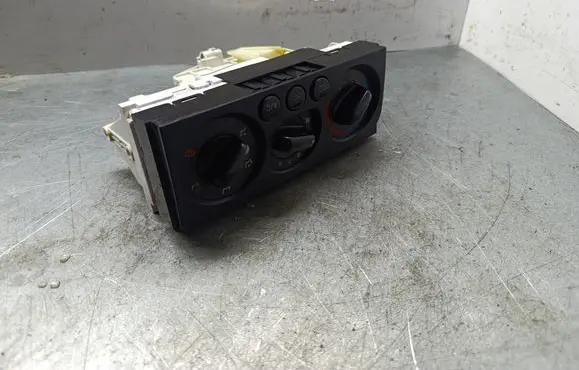 Subaru Outback Climate control unit 72311AE06A