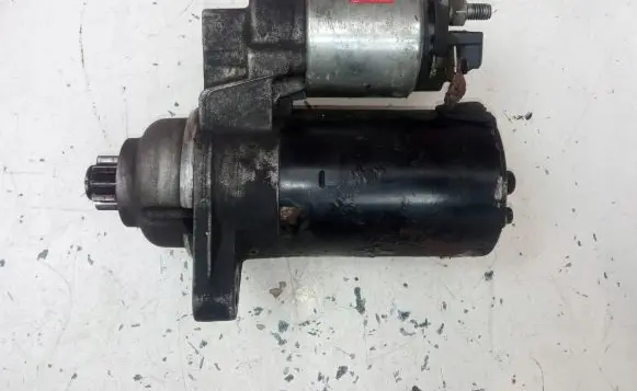 Volkswagen Polo Starter motor