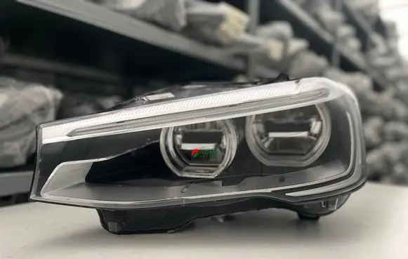 BMW X3 F25 Headlight/headlamp 7400029