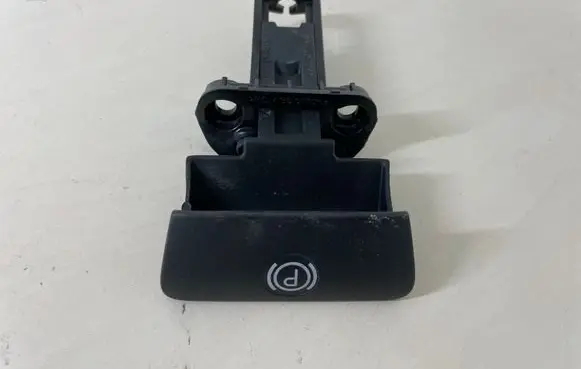 Volvo XC90 Hand brake release handle 8683963 8671540