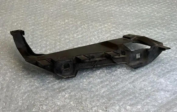 BMW 5 E39 Headlight/headlamp mounting bracket 15372400 153724