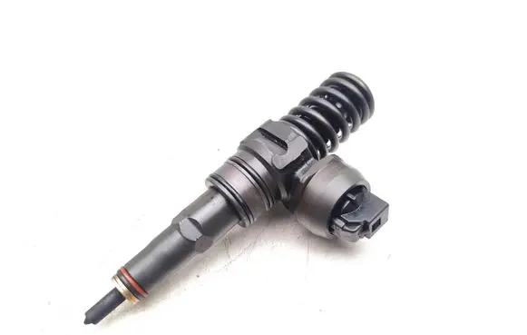 Volkswagen PASSAT B6 Fuel injector 038130073AG 0414720215