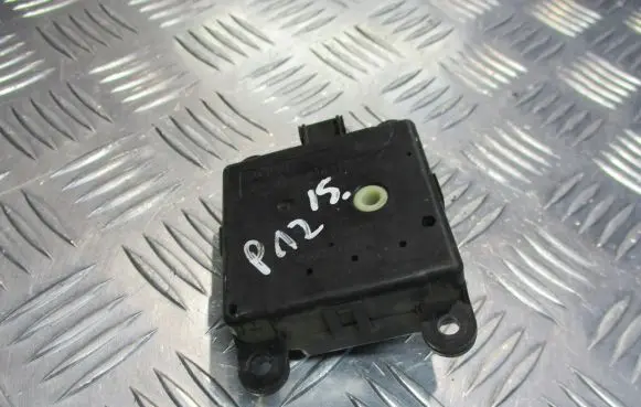 Nissan Primera Central body control module 3C27030840