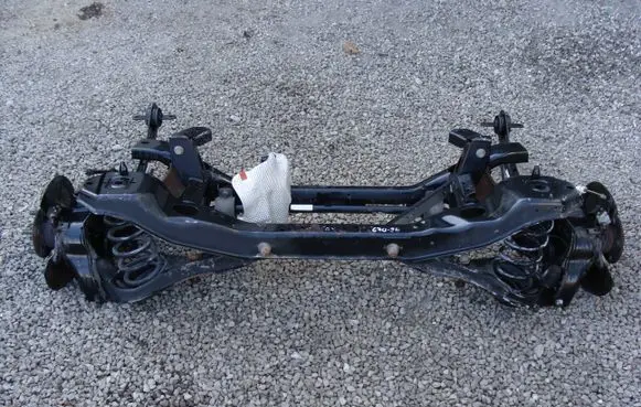 Ford C-MAX I Rear axle beam 