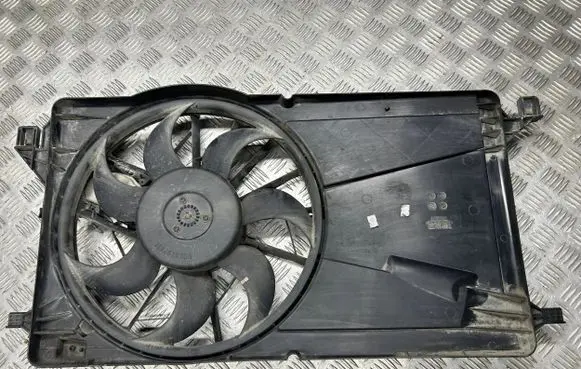 Ford Focus Radiator cooling fan shroud 0130303930 3M5H8C607RE