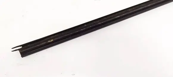 Ford Mondeo MK IV Front door glass trim molding 