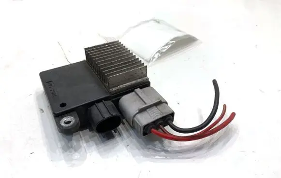 Mazda 5 Fan control module 4993003330