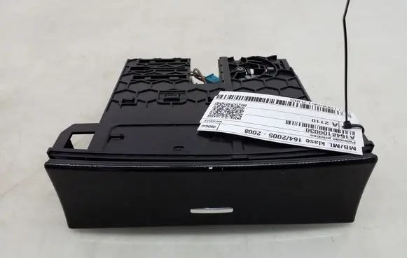 Mercedes-Benz ML W164 Ashtray (front) A1648100030