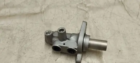 Volvo XC60 Master brake cylinder 03330422121 250qkspg