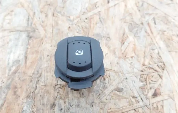 Renault Laguna II Quarter vent window switch 