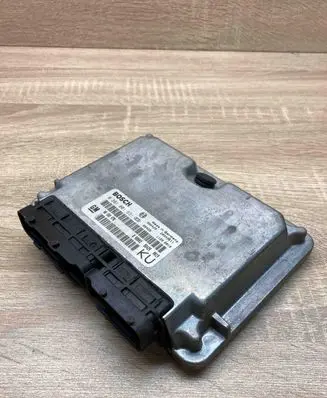 Opel Vectra B Engine control unit/module ECU 90508976 0281001631