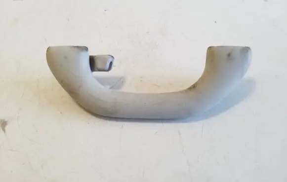 Volkswagen PASSAT B6 Rear interior roof grab handle 1K0857607J