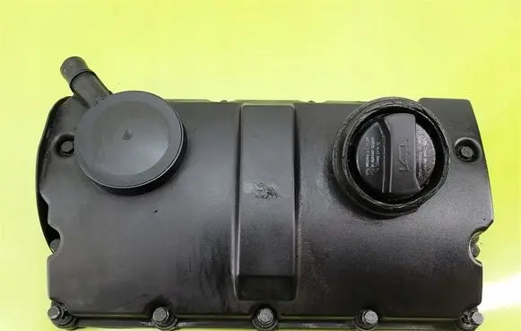 Volkswagen PASSAT B5.5 Rocker cam cover 038103469P